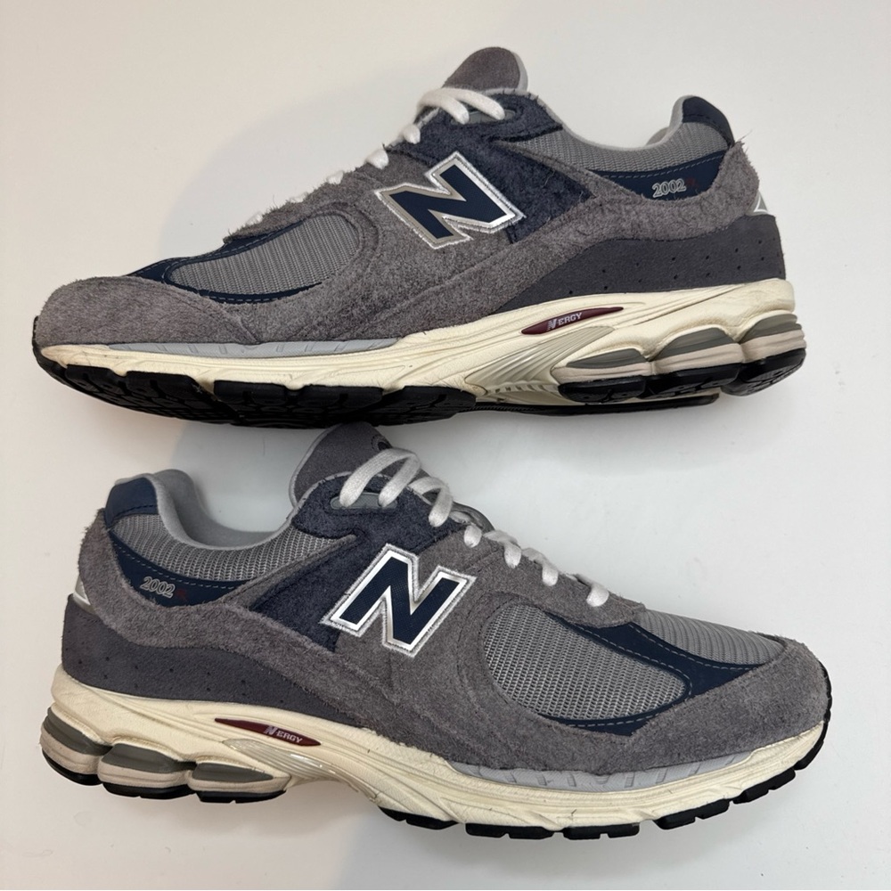 New Balance Men's 2002R  / Size 12 /  M2002REL - Picture 2 of 7